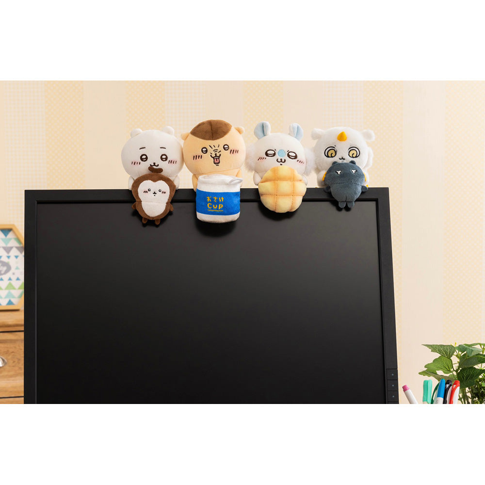 Chiikawa Desktop Hanging Plush (Chiikawa & Beetle)